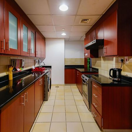 Lunar Cozy Hostel - Jbr Dubai Luaran gambar