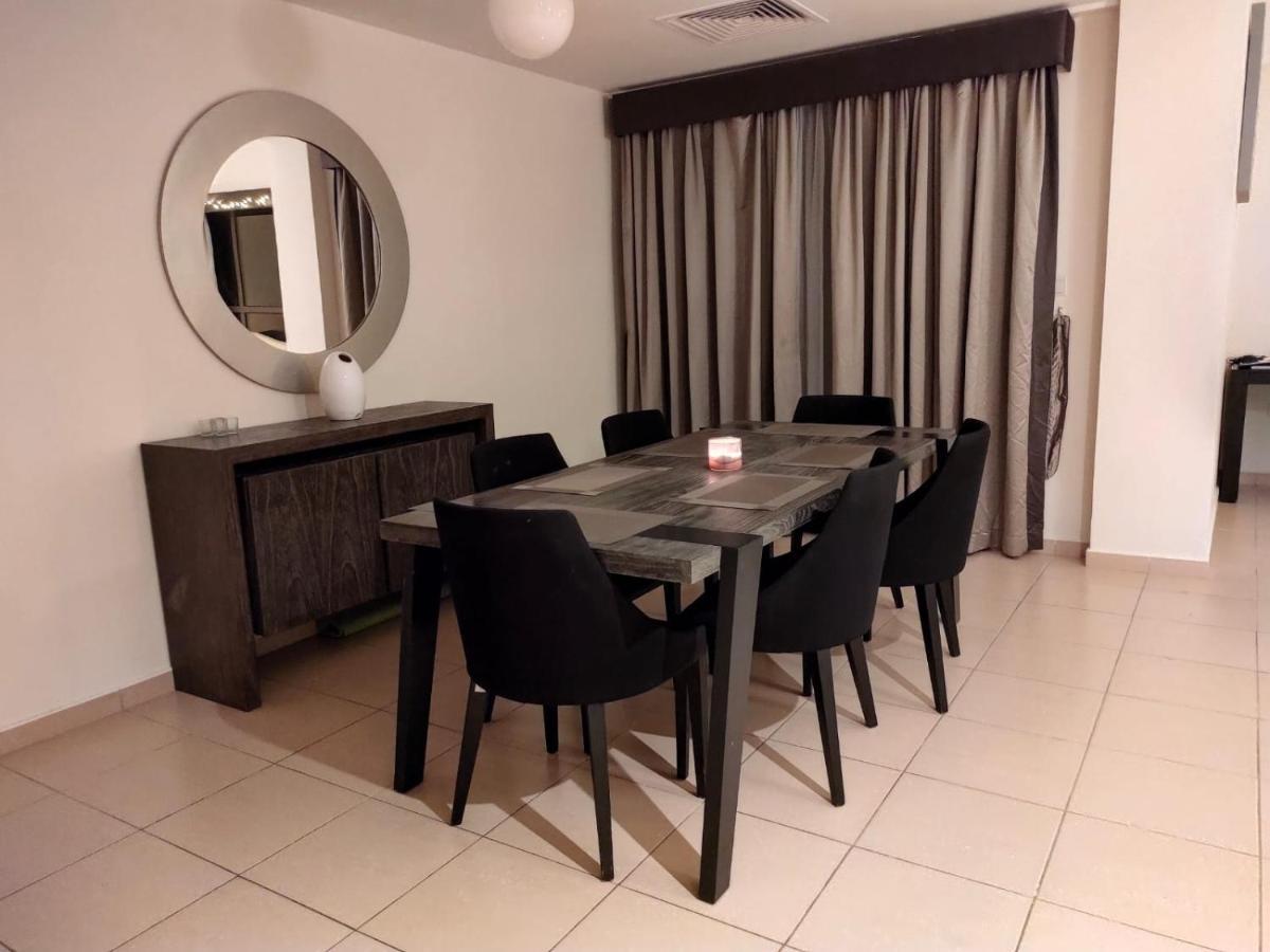Lunar Cozy Hostel - Jbr Dubai Luaran gambar