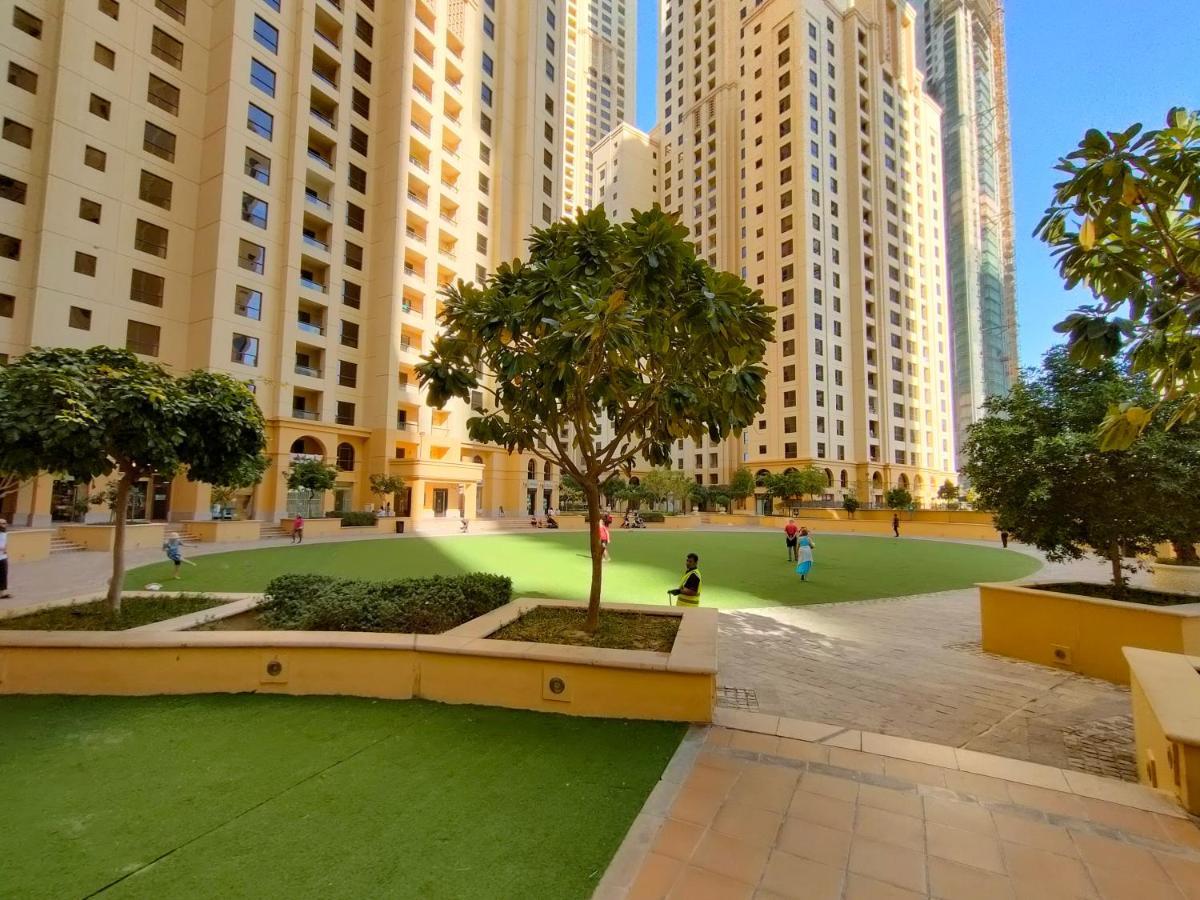 Lunar Cozy Hostel - Jbr Dubai Luaran gambar
