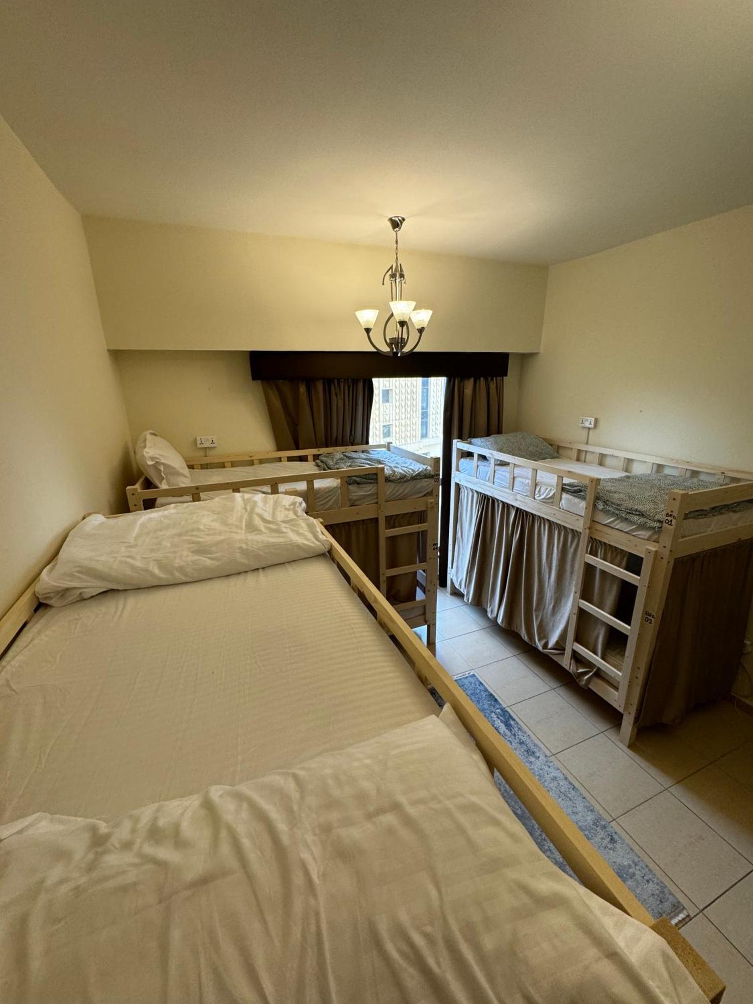Lunar Cozy Hostel - Jbr Dubai Luaran gambar