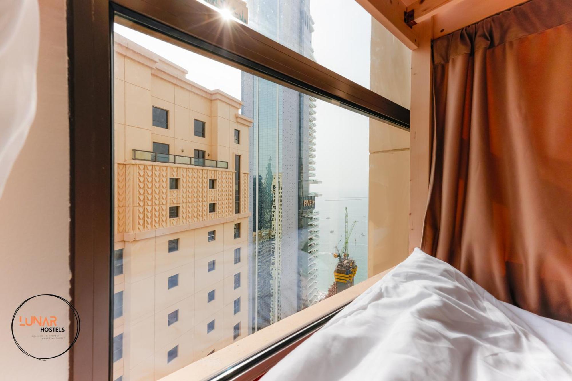 Lunar Cozy Hostel - Jbr Dubai Luaran gambar