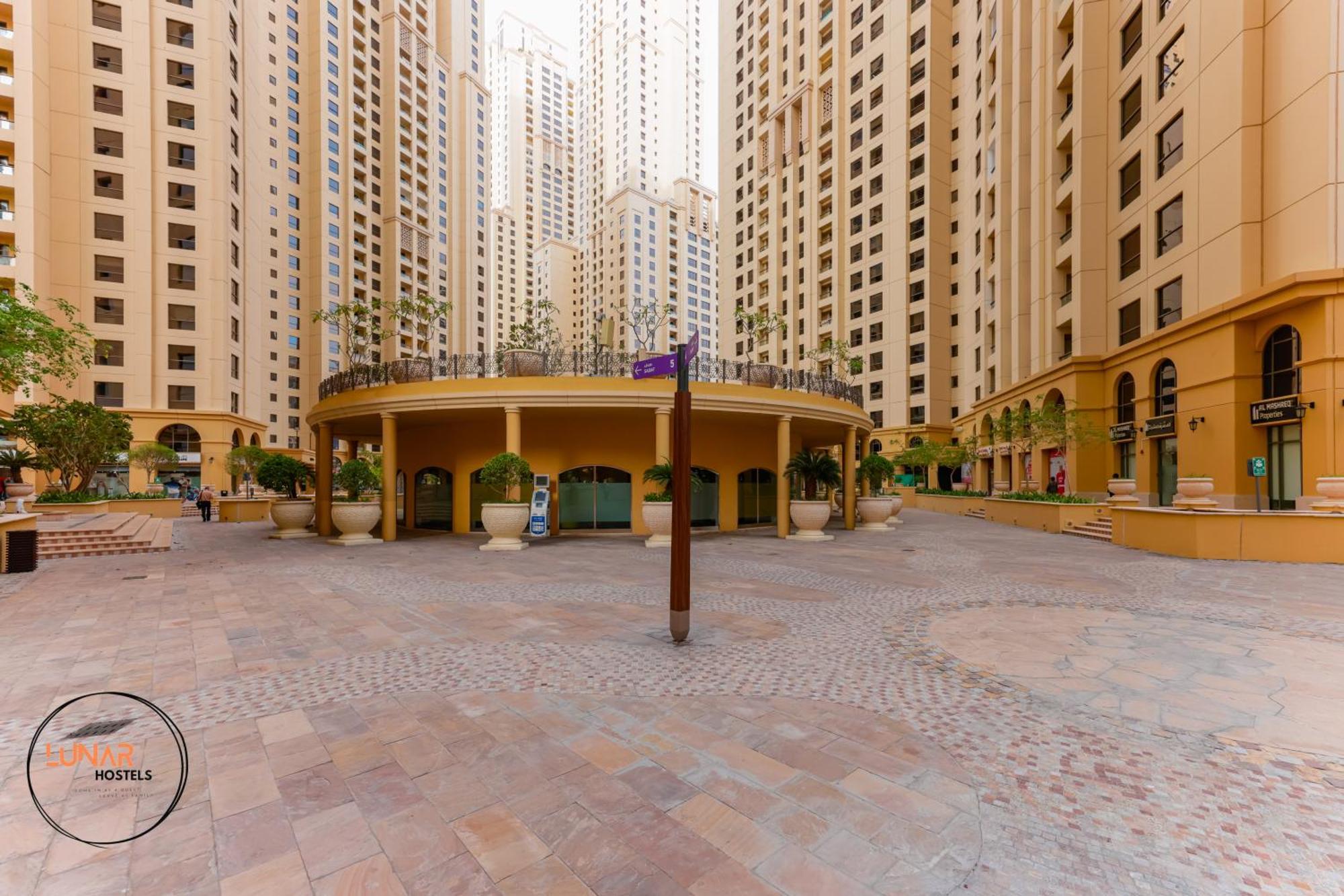 Lunar Cozy Hostel - Jbr Dubai Luaran gambar