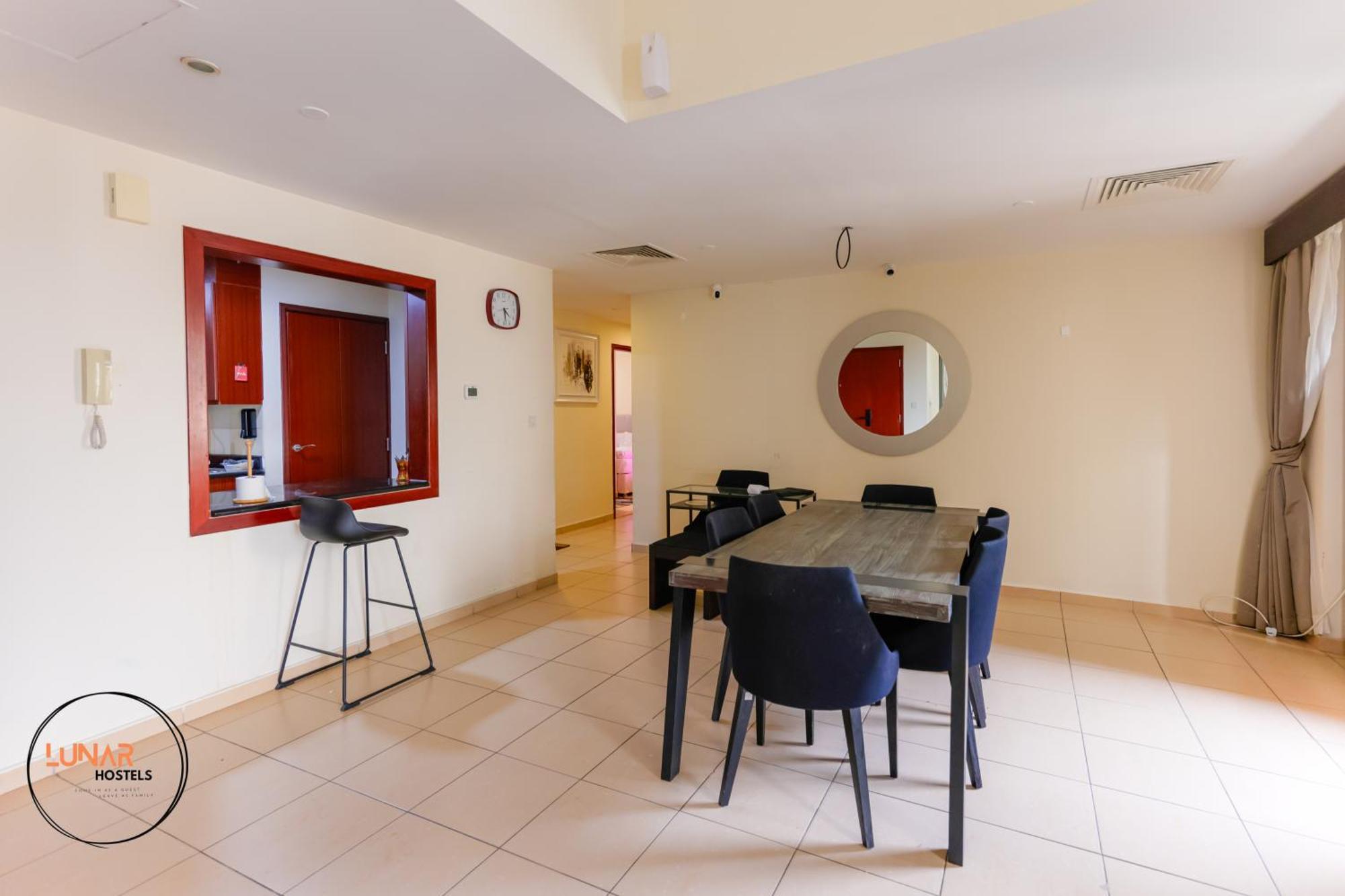 Lunar Cozy Hostel - Jbr Dubai Luaran gambar