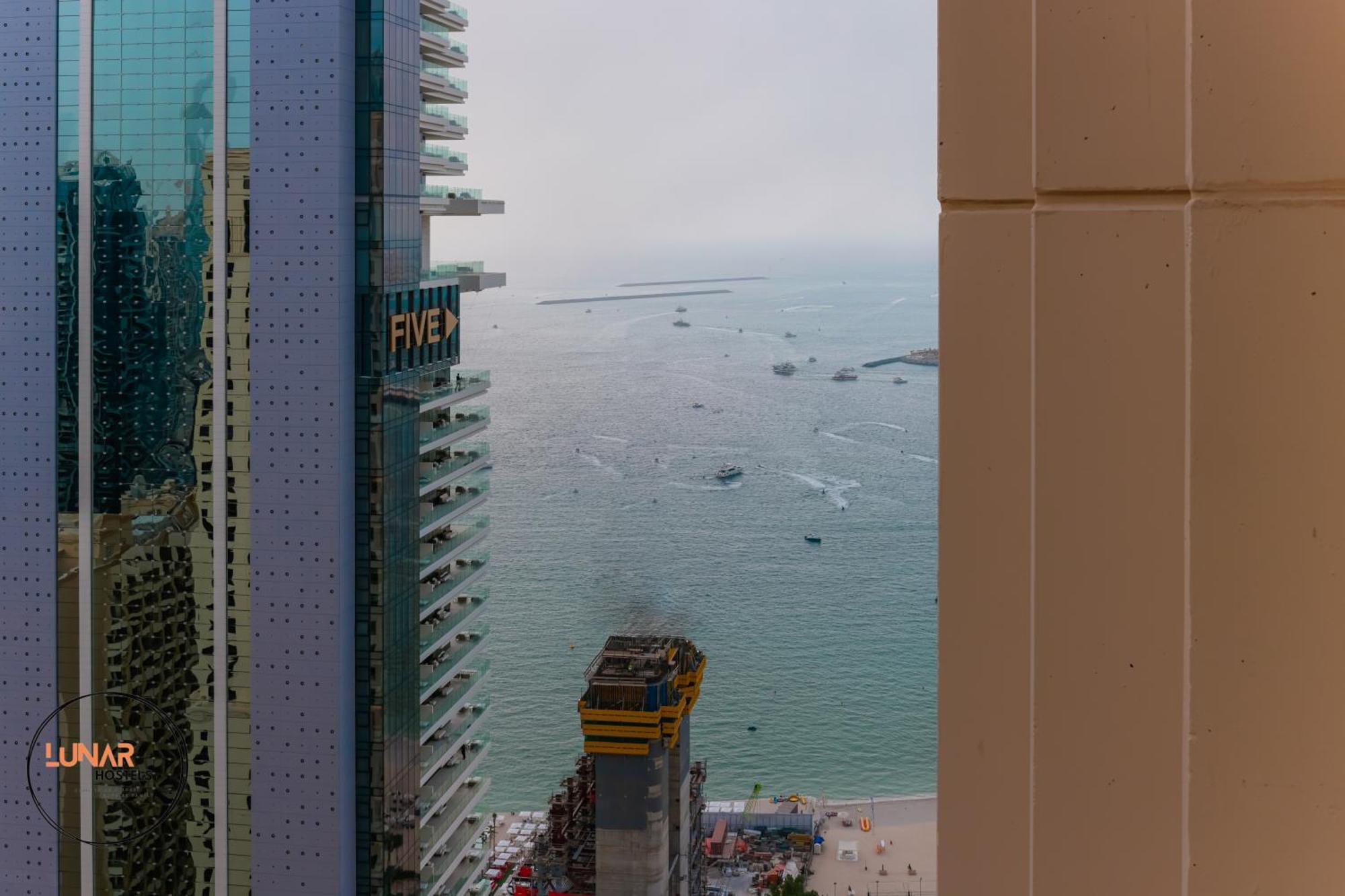 Lunar Cozy Hostel - Jbr Dubai Luaran gambar