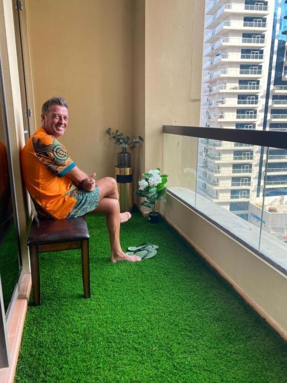 Lunar Cozy Hostel - Jbr Dubai Luaran gambar