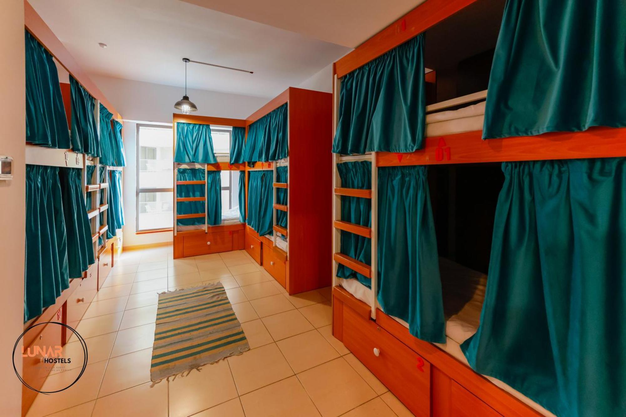 Lunar Cozy Hostel - Jbr Dubai Luaran gambar
